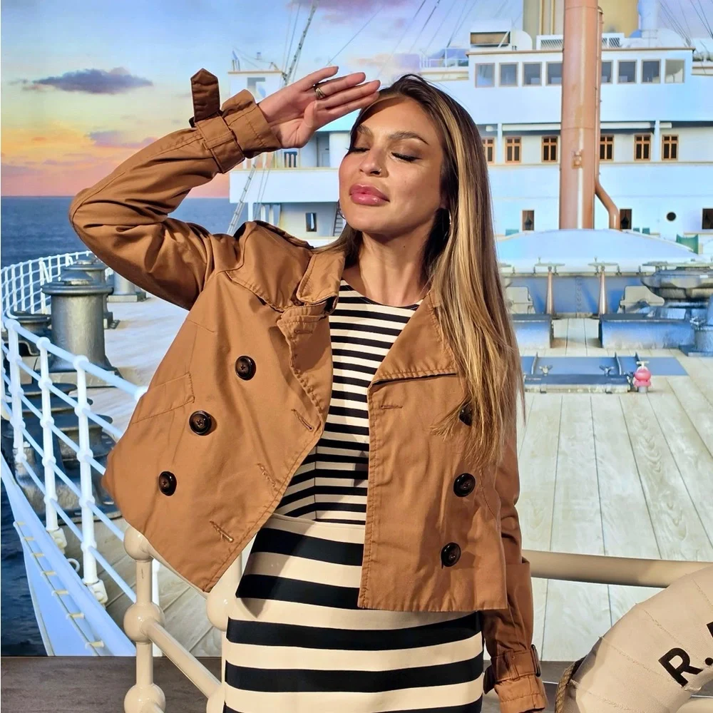 Abercrombie & Fitch Navy and White Striped Midi Dress - Picture 5 of 5